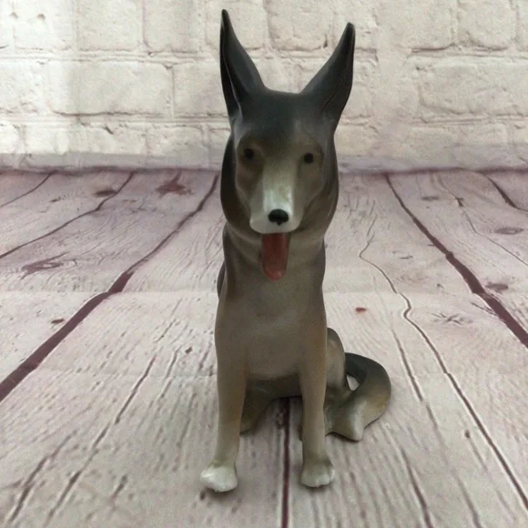 Vintage Erphila German Shepherd Dog Figurine Made in Germany - Picture 5 of 7